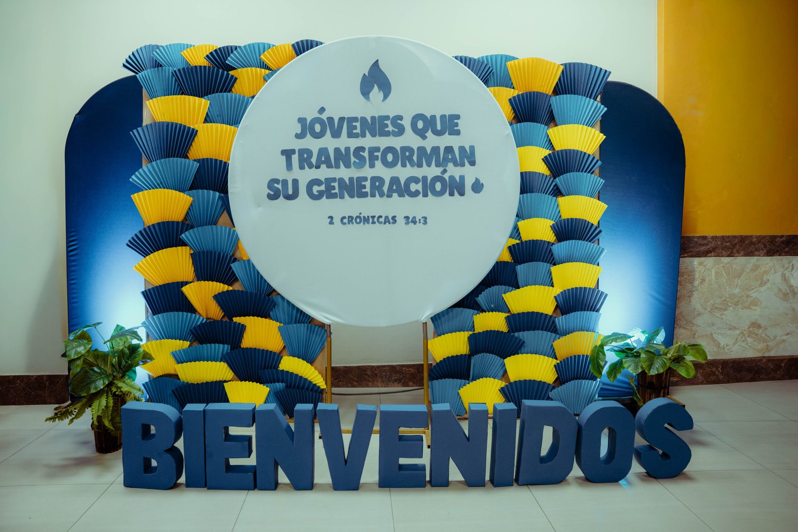 LUI09388